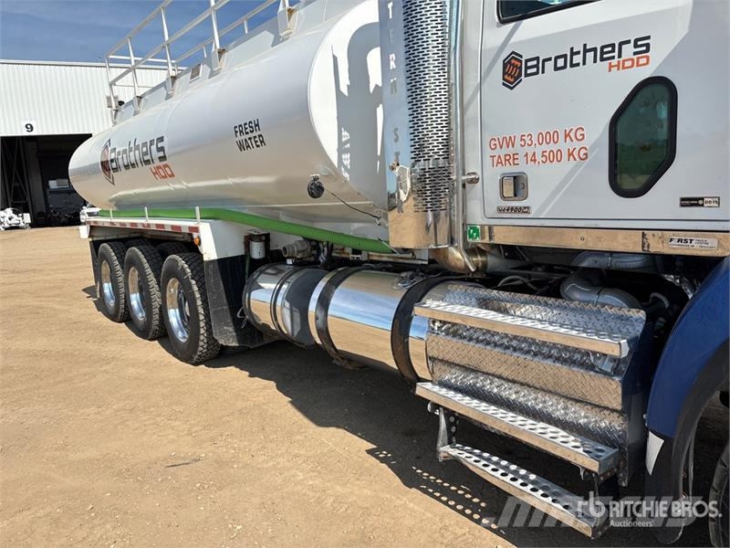 Western Star 4900 22240 L 8x6 Tanker Truck شاحنات ذات صهاريج