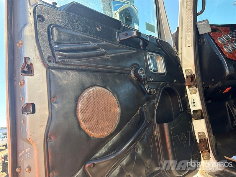 Western Star 4900 22280 L 8x6 Sleeper Water Truck 給水車