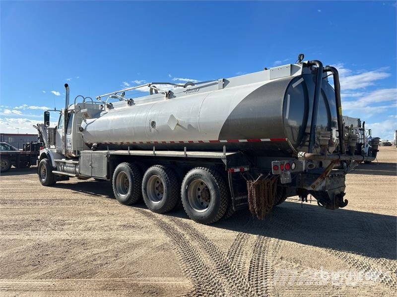 Western Star 4900 22280 L 8x6 Sleeper Water Truck صهاريج مياه