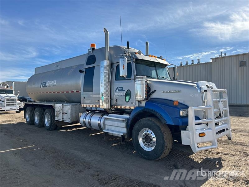 Western Star 4900 22670 L 8x6 Sleeper Tanker Truck Kamioni cisterne