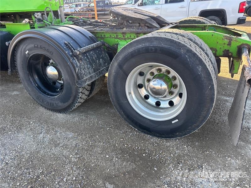Western Star 4900 6x4 T/A Sleeper Truck Tractor Sadulveokid
