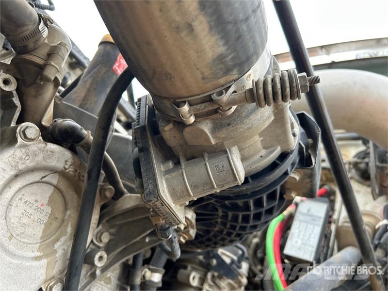 Western Star 4900 6x4 T/A Day Cab Truck Tractor وحدات الجر