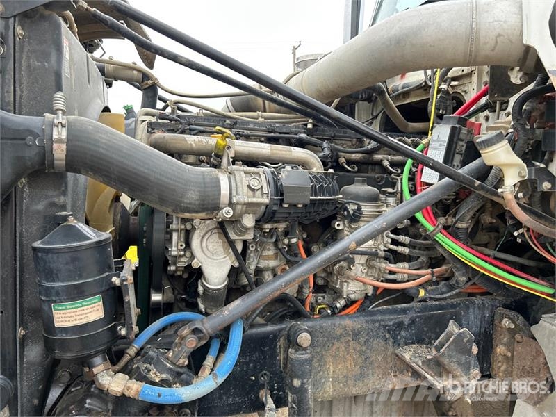 Western Star 4900 6x4 T/A Day Cab Truck Tractor وحدات الجر