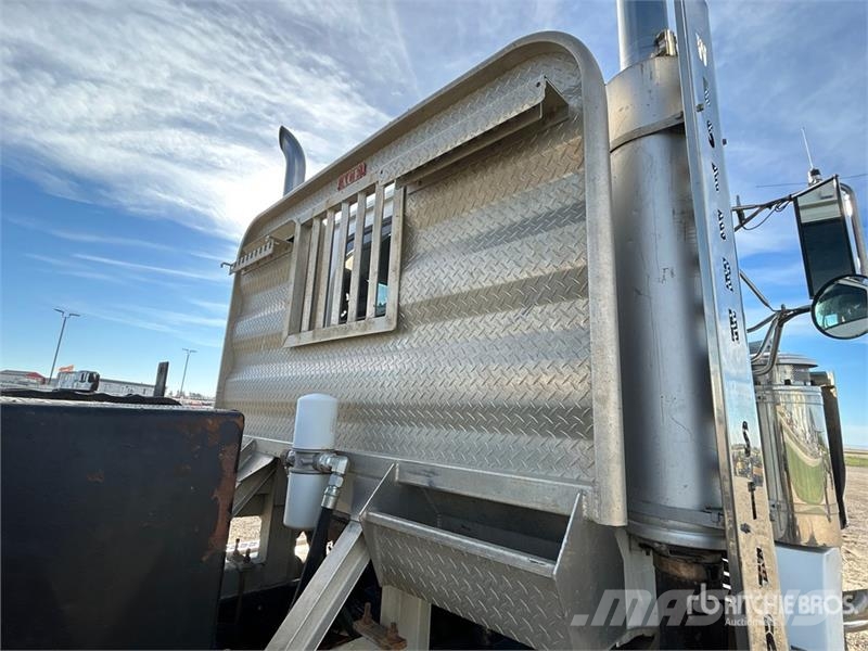 Western Star 4900 6x4 T/A Day Cab Truck Tractor Тягачі