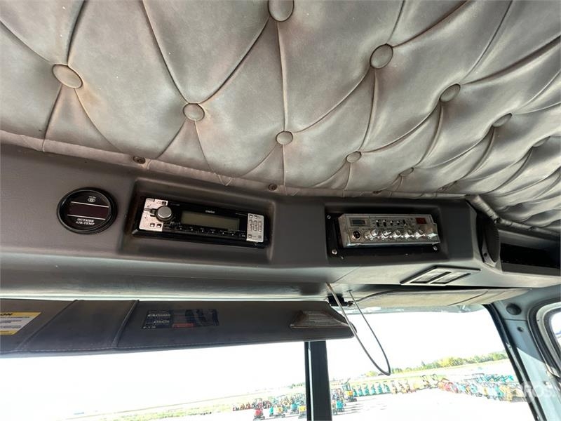 Western Star 4900 6x4 T/A Day Cab Truck Tractor Тягачі