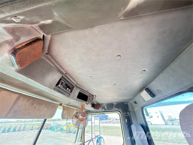 Western Star 4900 6x4 Cab and Chassis Cabines