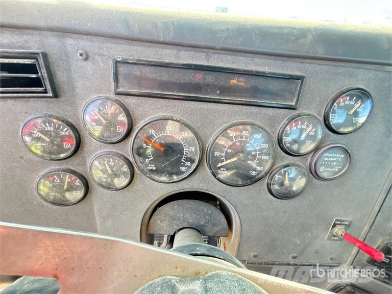 Western Star 4900 6x4 Cab and Chassis Cabines