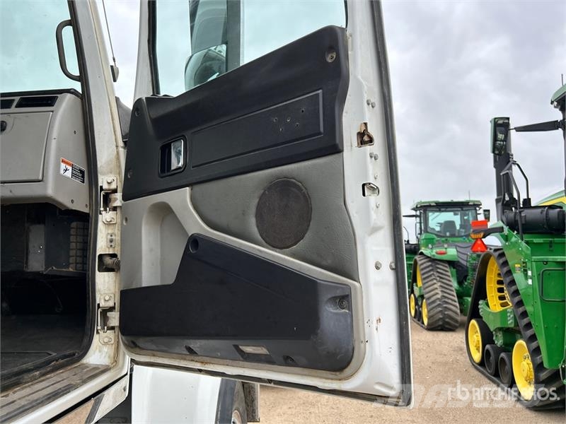 Western Star 4900 6x4 T/A Day Cab Truck Tractor وحدات الجر