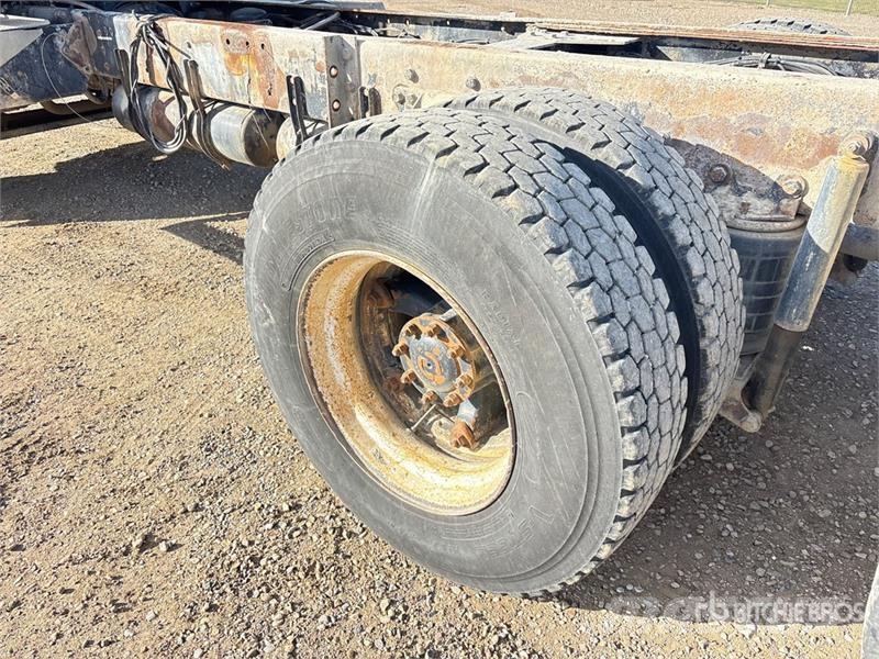 Western Star 4900 6x4 Cab and Chassis Cabines