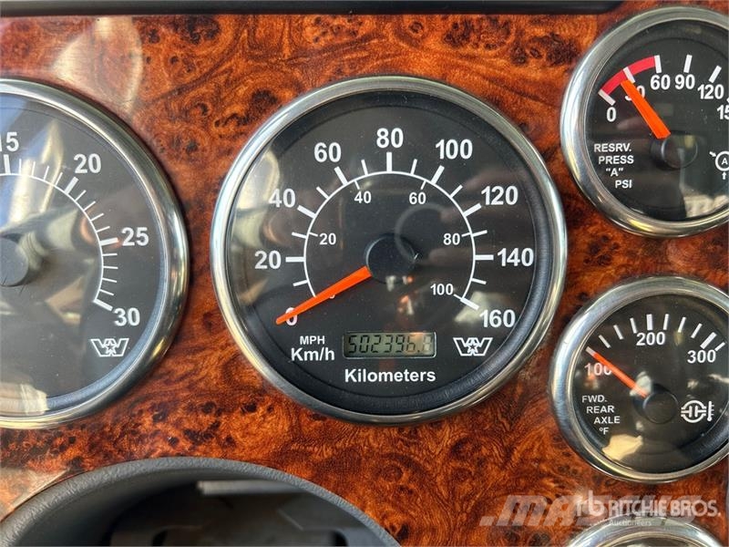Western Star 4900 6x4 T/A Day Cab Truck Tractor Тягачі