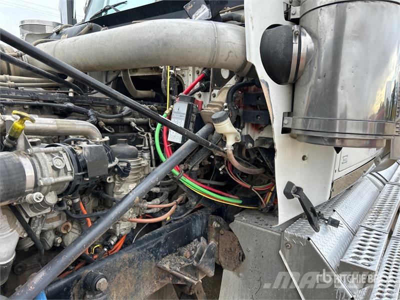 Western Star 4900 6x4 T/A Day Cab Truck Tractor وحدات الجر