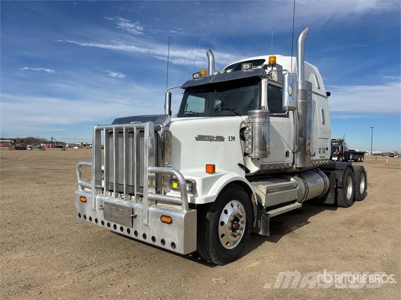 Western Star 4900 6x4 T/A Sleeper Truck Tractor Sattelzugmaschinen