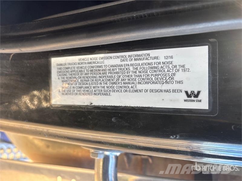 Western Star 4900 6x4 T/A Sleeper Truck Tractor Sattelzugmaschinen