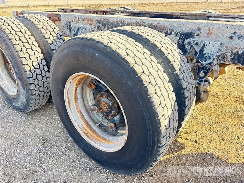 Western Star 4900 6x4 Cab and Chassis Cabines