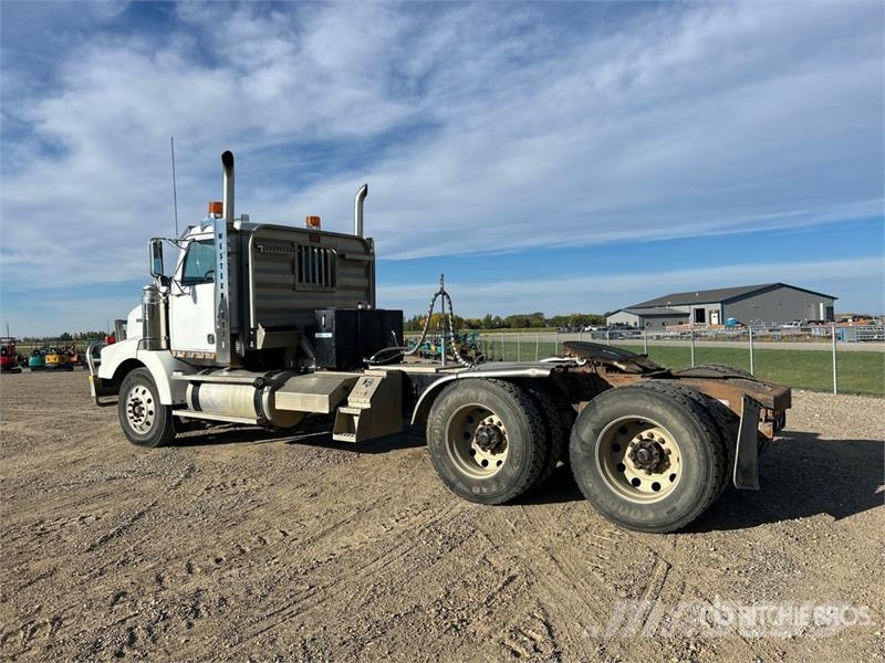 Western Star 4900 6x4 T/A Day Cab Truck Tractor Тягачі