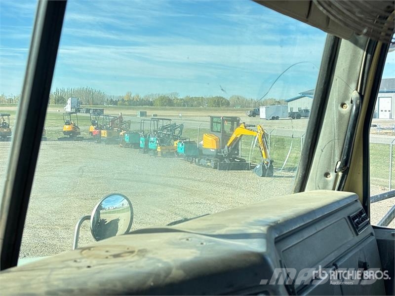 Western Star 4900 6x4 Cab and Chassis Cabines