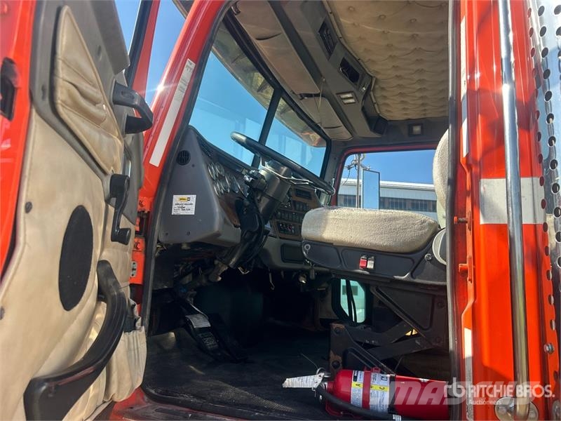 Western Star 4900 6x4 T/A Day Cab Truck Tractor Tractor Units