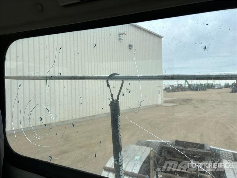 Western Star 4900 6x4 T/A Day Cab Truck Tractor وحدات الجر
