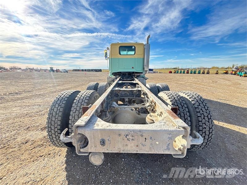 Western Star 4900 6x4 Cab and Chassis Cabines