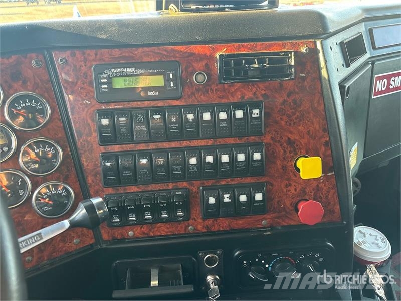 Western Star 4900 6x4 T/A Sleeper Truck Tractor Motrici e Trattori Stradali