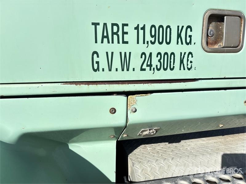 Western Star 4900 6x4 Cab and Chassis Cabines