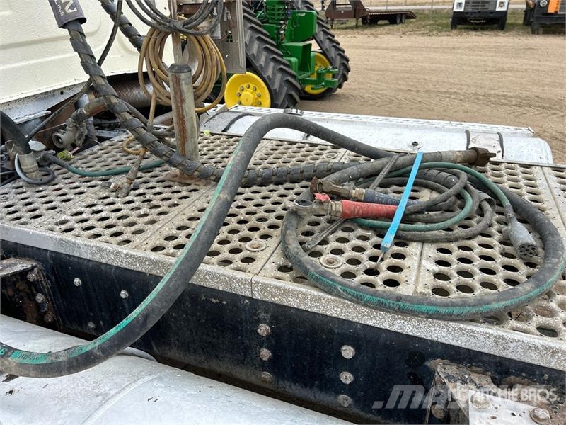 Western Star 4900 6x4 T/A Day Cab Truck Tractor وحدات الجر