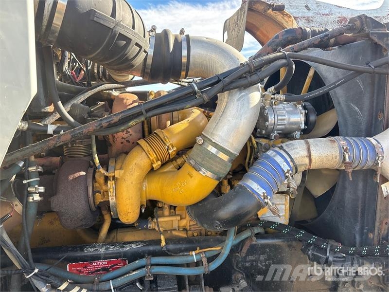 Western Star 4900 6x4 T/A Sleeper Truck Tractor Sattelzugmaschinen
