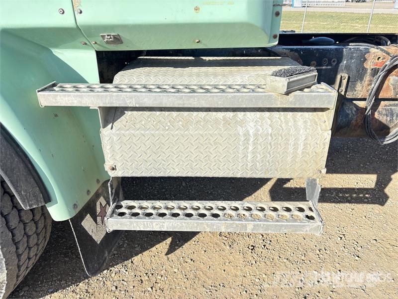 Western Star 4900 6x4 Cab and Chassis Cabines