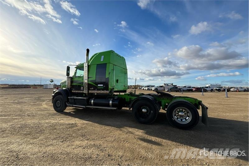 Western Star 4900 6x4 T/A Sleeper Truck Tractor Sadulveokid
