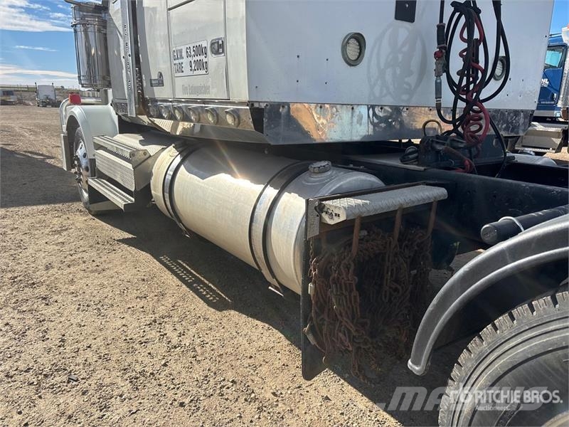 Western Star 4900 6x4 T/A Sleeper Truck Tractor Sattelzugmaschinen
