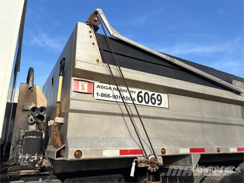 Western Star 4900 8x6 Sleeper Tri/A Dump Truck Kipper