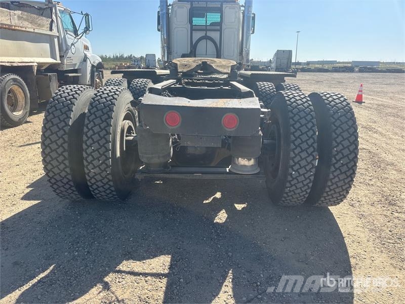 Western Star 4900 8x6 Tri/A Day Cab Truck Tractor Sattelzugmaschinen