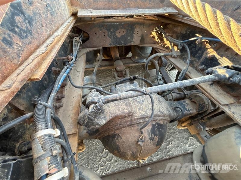 Western Star 4900 8x6 Sleeper Winch Truck Recovery vehicles
