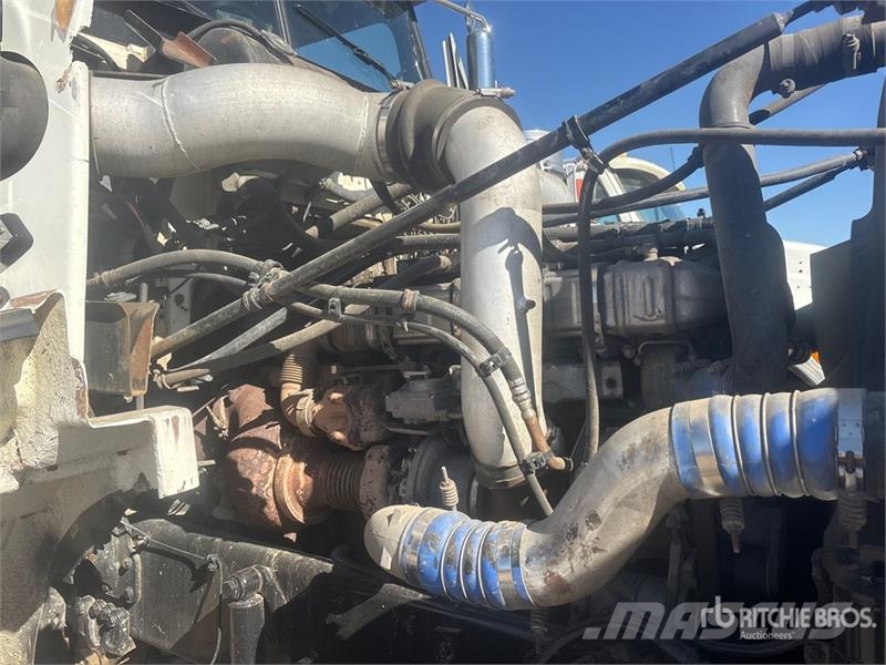 Western Star 4900 8x6 Tri/A Day Cab Truck Tractor Sattelzugmaschinen