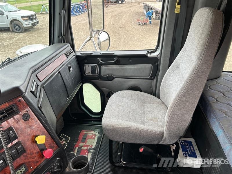 Western Star 4900 FA 6x4 Sleeper Winch Truck Recovery vozila