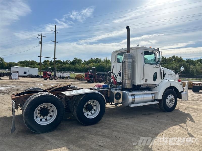 Western Star 4900 T/A Day Cab Truck Tractor Çekiciler