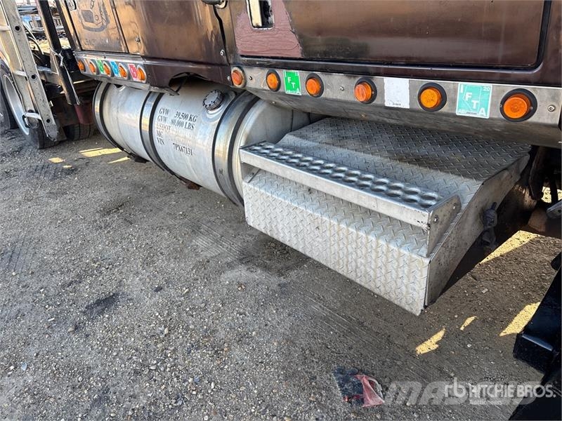 Western Star 4900FA Autotransporteri