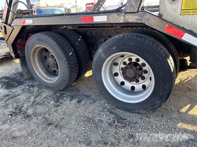 Western Star 4900FA Autotransporteri
