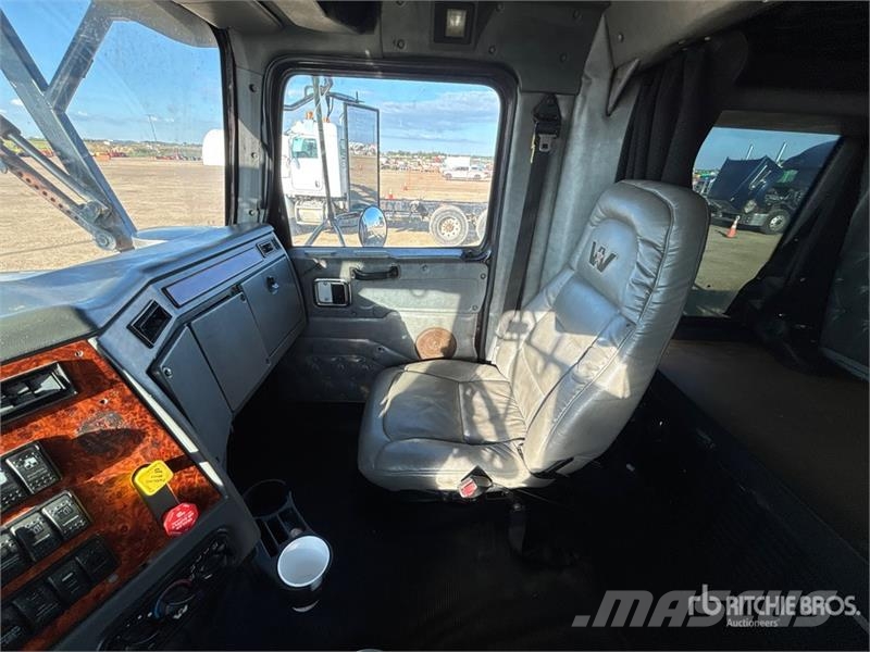 Western Star 4900FA Autotransporteri