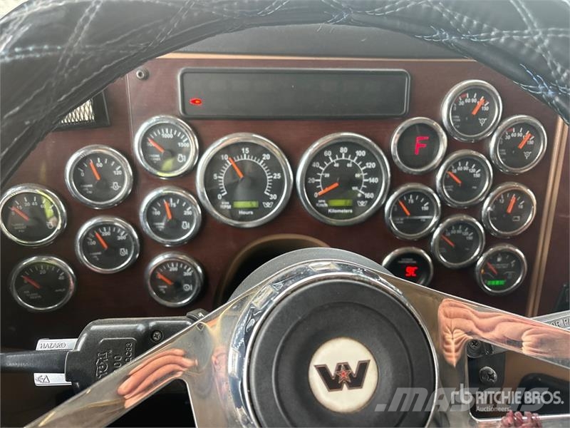 Western Star 4900FA Autotransporteri