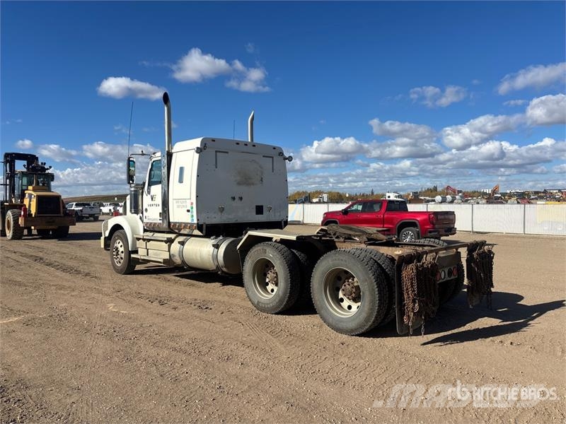Western Star 4900FA 6x4 T/A Sleeper Truck Tractor Trekkers