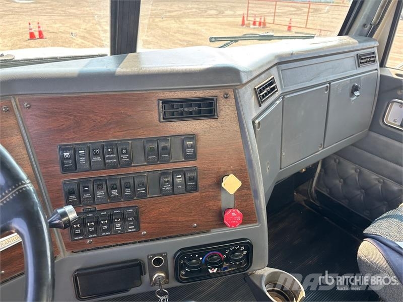 Western Star 4900FA 6x4 Mud Mixing Truck 其他货车
