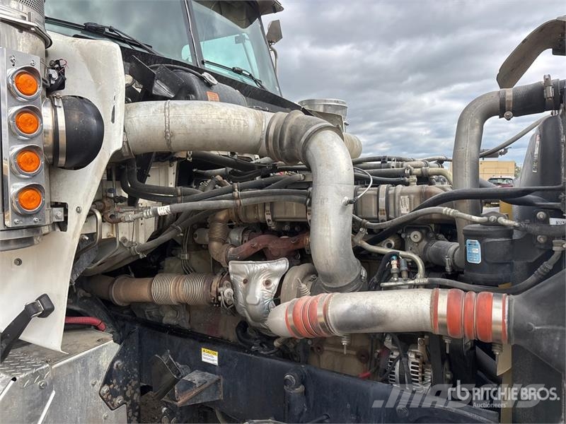 Western Star 4900FA 6x4 T/A Sleeper Truck Tractor Tegljači