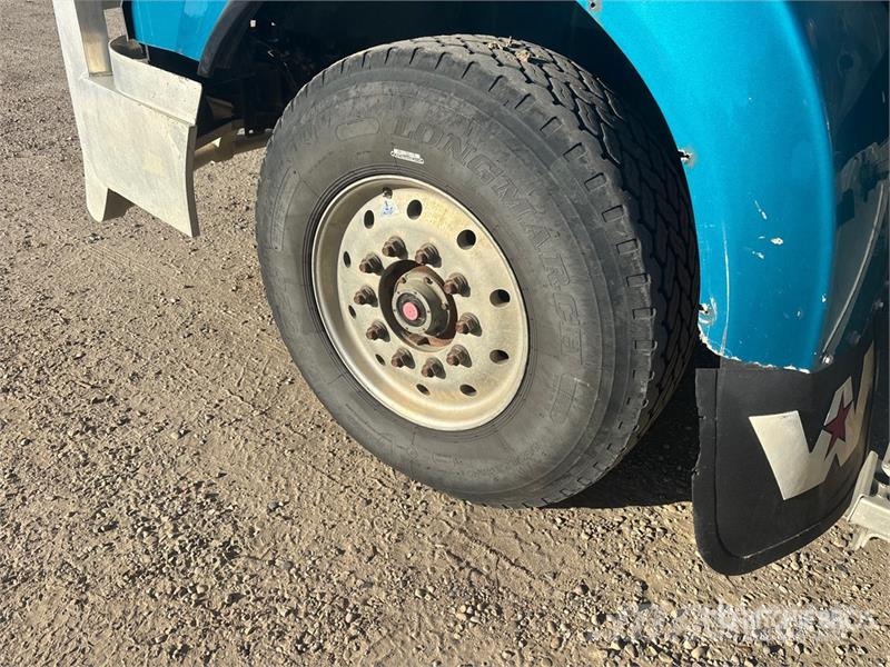 Western Star 4900SA 6x4 T/A Sleeper Truck Tractor 中古トラクターヘッド | トレーラーヘッド