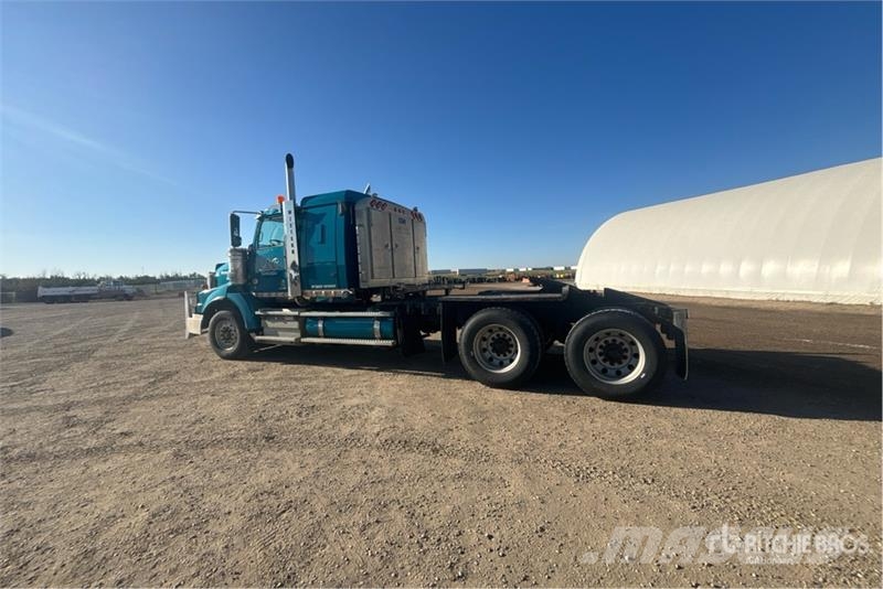 Western Star 4900SA 6x4 T/A Sleeper Truck Tractor 中古トラクターヘッド | トレーラーヘッド