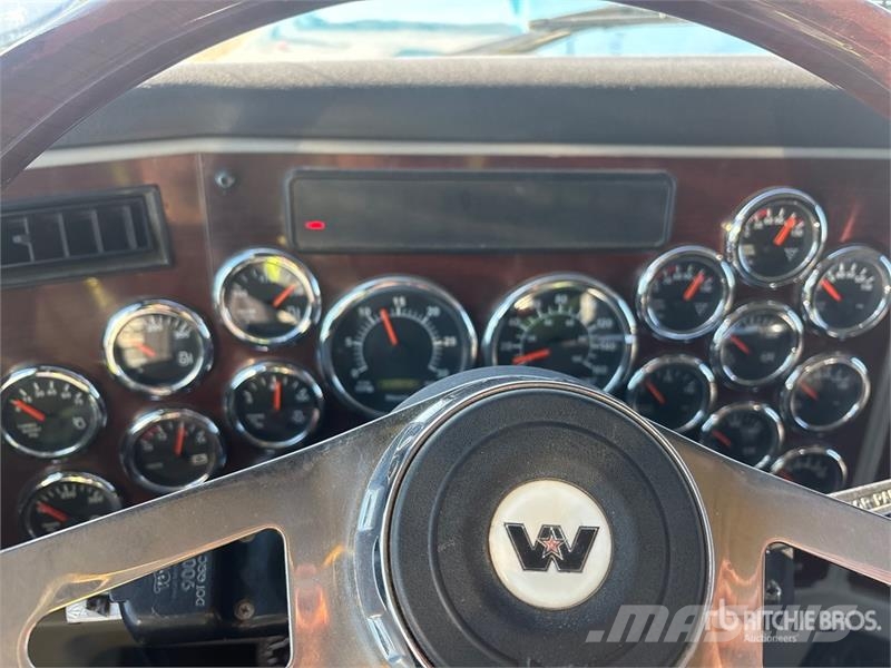Western Star 4900SA 6x4 T/A Sleeper Truck Tractor 中古トラクターヘッド | トレーラーヘッド