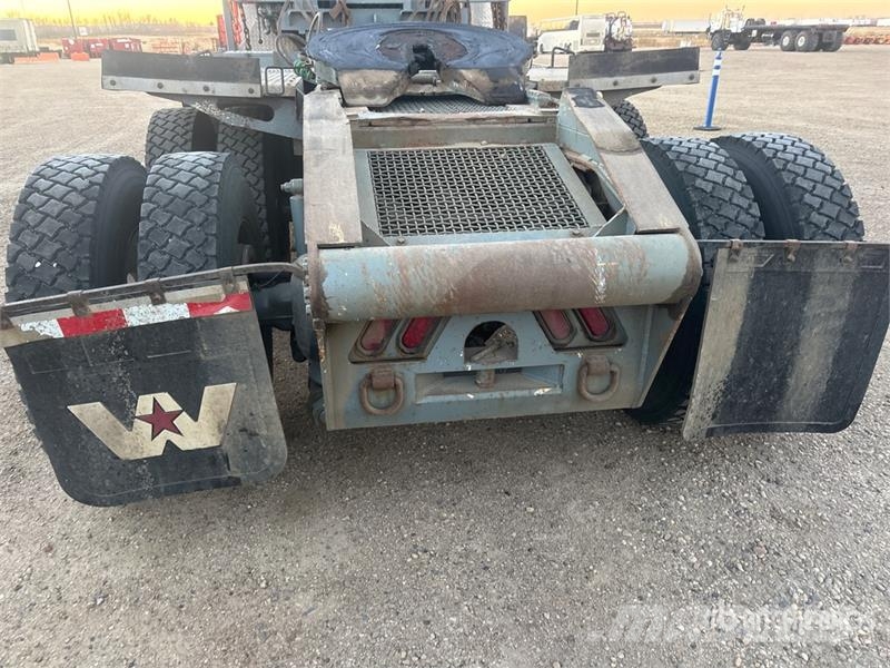 Western Star 4900SA 6x4 Sleeper Winch Truck Evakuators ar manipulatoru