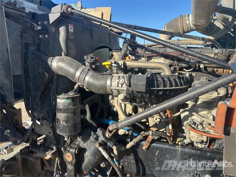 Western Star 4900SA 6x4 T/A Sleeper Truck Tractor 中古トラクターヘッド | トレーラーヘッド