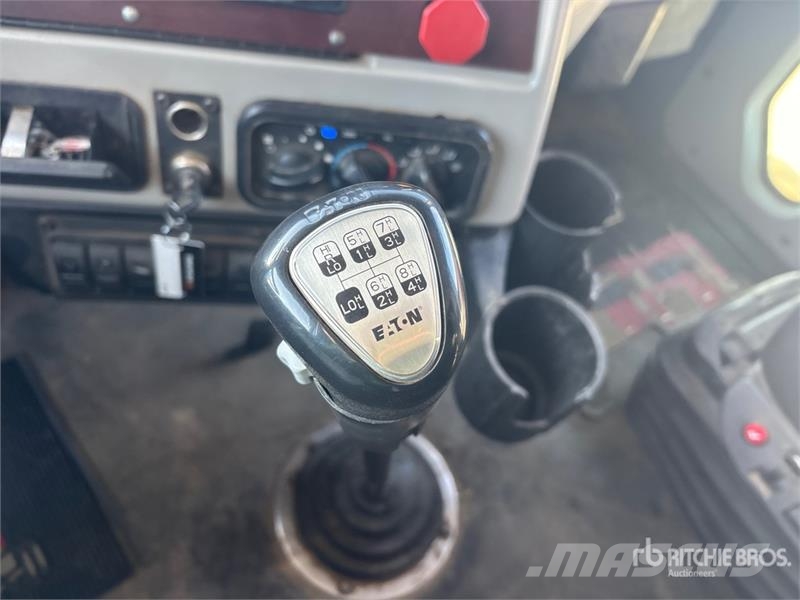 Western Star 4900SA 6x4 T/A Sleeper Truck Tractor 中古トラクターヘッド | トレーラーヘッド
