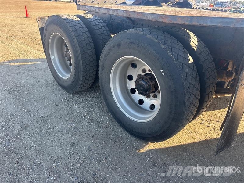 Western Star 4900SA 6x4 T/A Sleeper Truck Tractor 中古トラクターヘッド | トレーラーヘッド